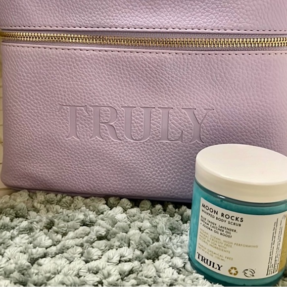 ✨NEW✨ NEVER USED! Truly Moon Rocks whipped body scrub - Picture 7 of 7